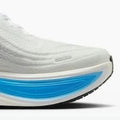 Vomero Plus White Blue