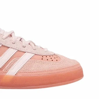 Gazelle Indoor 'Cabo Rojo'
